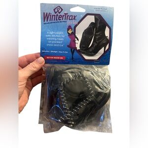 WinterTrax For Her By Yaktrax Womens Size 6-10 One Size Fits Most. Brand New